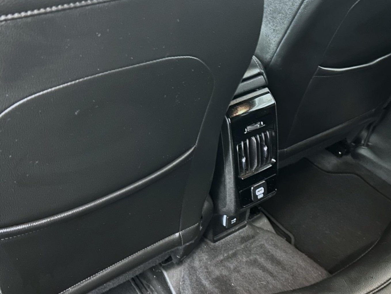 Used 2023 Gray Jeep Limited image 21