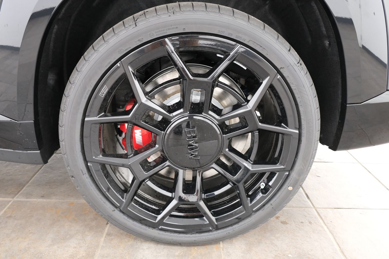 New 2026 Dravit Grey Metallic BMW Label image 60