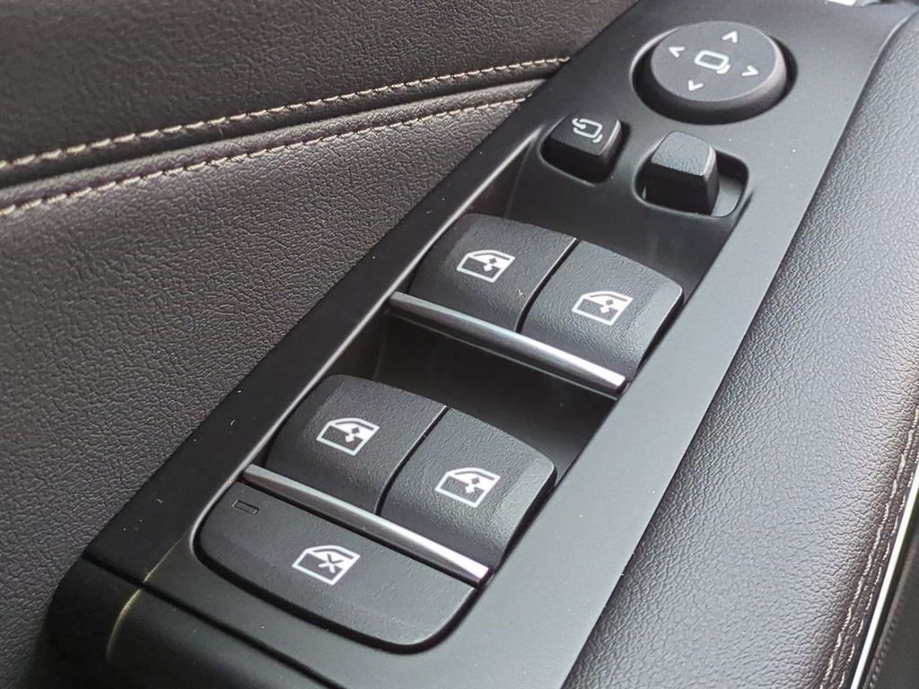 New 2026 Carbon Black Metallic BMW xDrive40i image 24