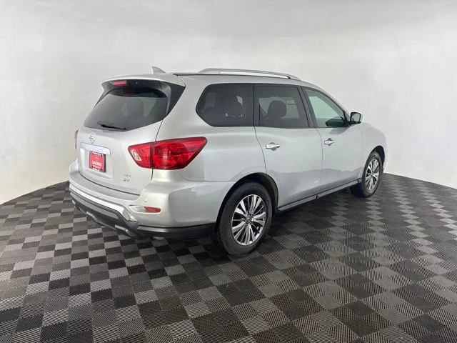 Used 2019 Silver Nissan SV image 5