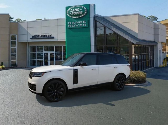 2024 Land Rover Range Rover SV