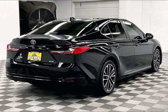 2025 Toyota Camry XLE - Photo 13