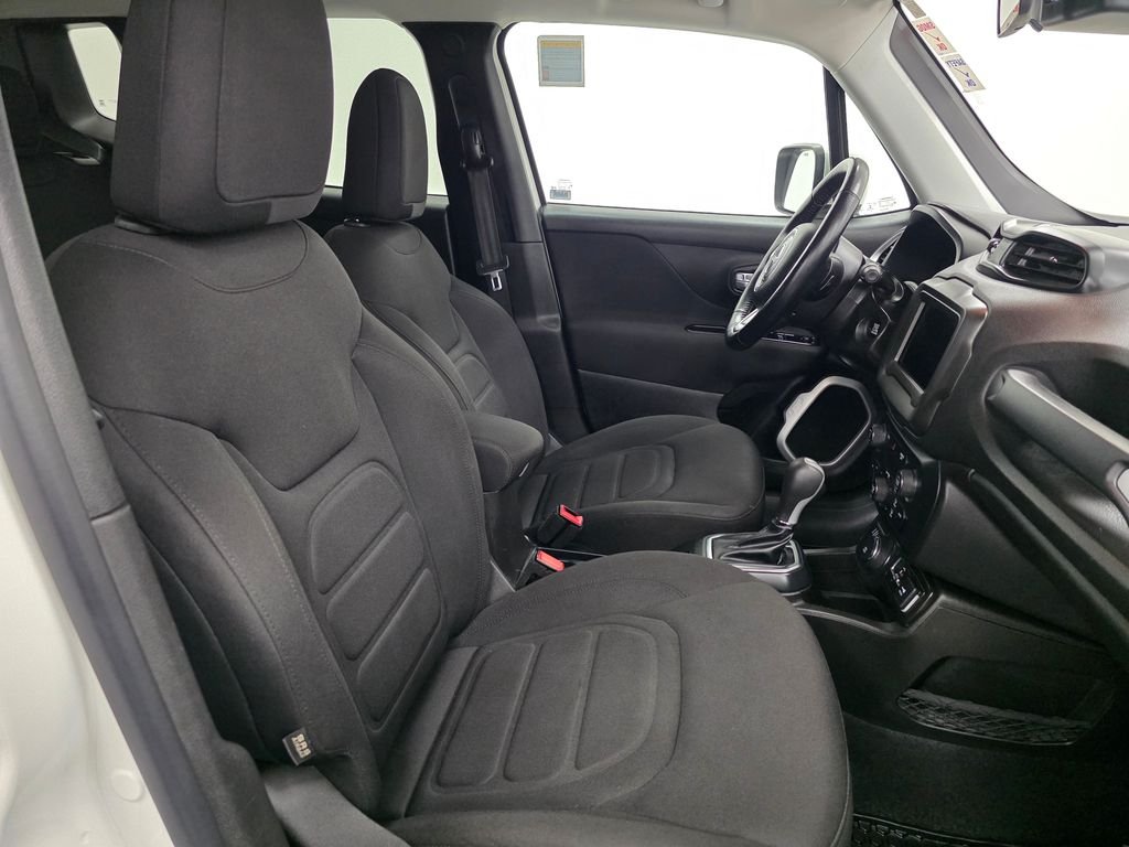 Used 2020 White Jeep Latitude image 10