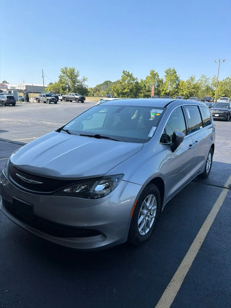 2021 Chrysler Voyager