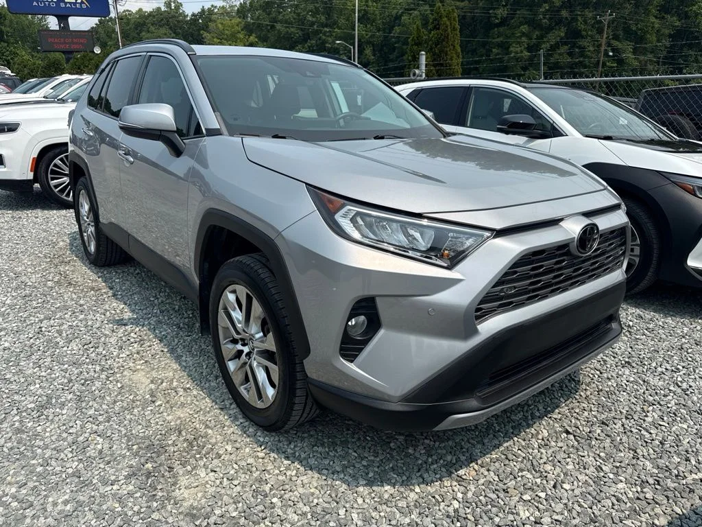 Used 2019 Silver Toyota Limited image 2