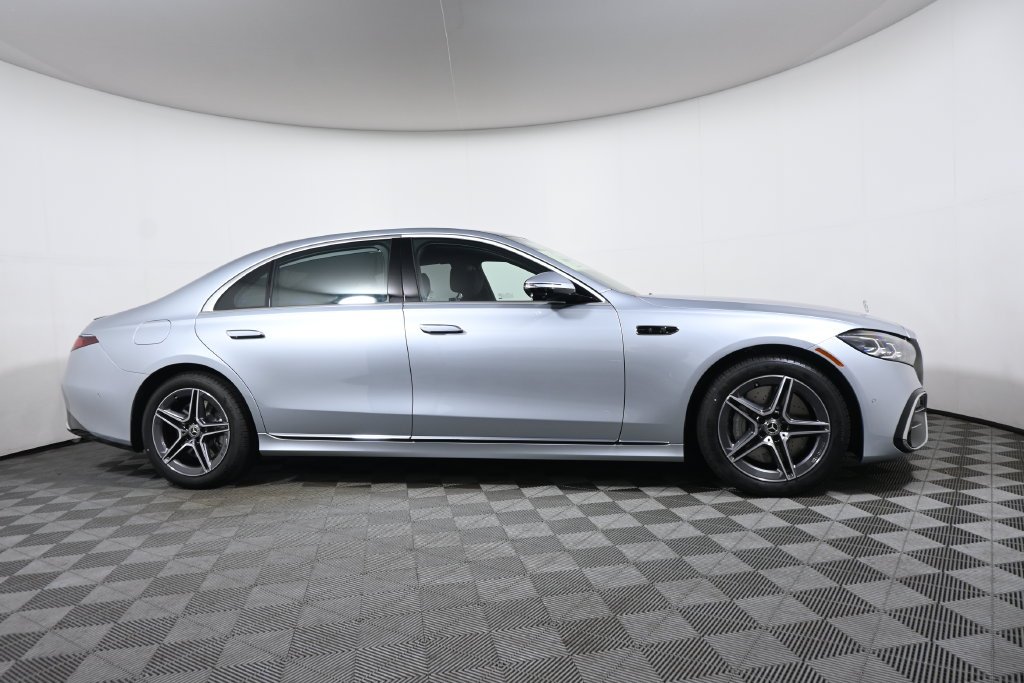 New 2027 Cirrus Silver Metallic Mercedes-Benz S 500 image 8