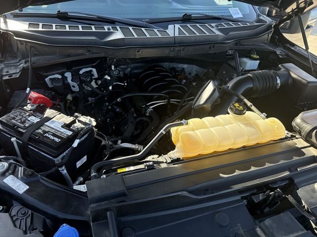 Used 2022  Ford XL image 18