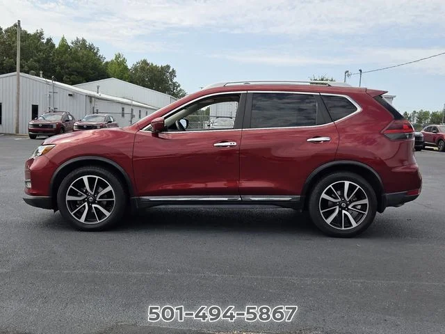 Used 2020 Red Nissan SL image 2