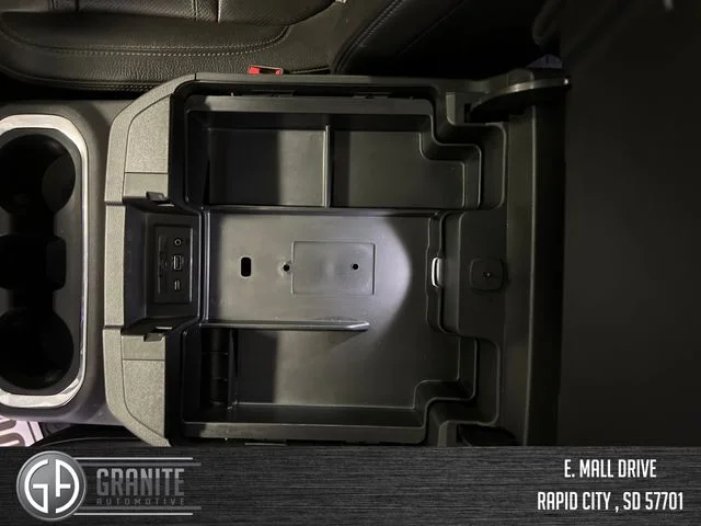 Used 2020 White GMC Denali image 25