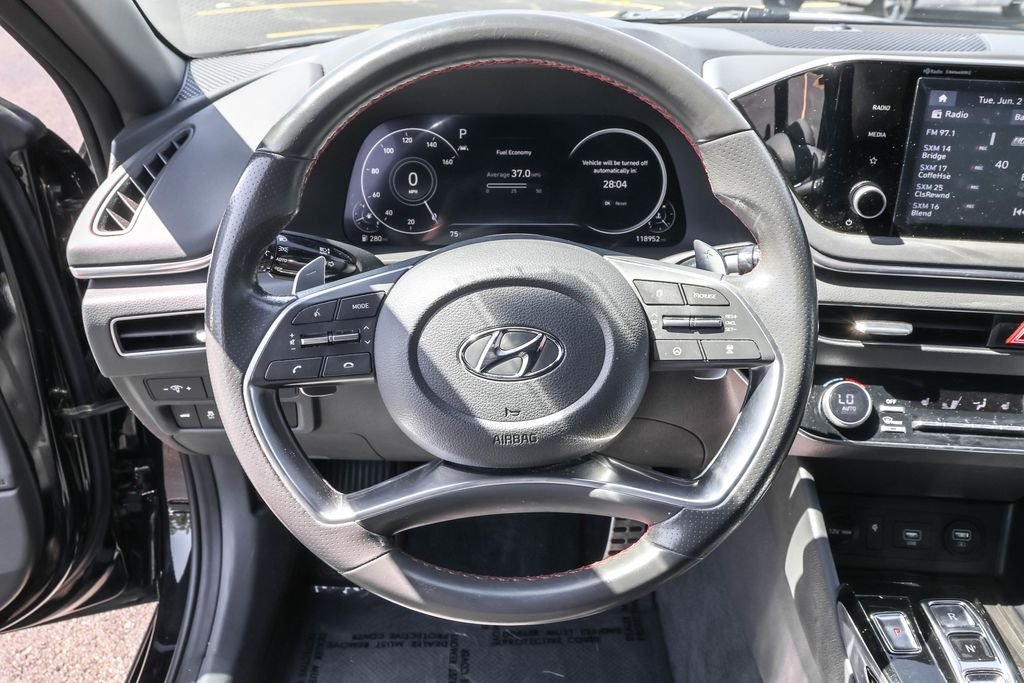 Used 2021 Black Hyundai SEL Plus image 18