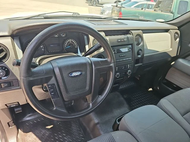 Used 2014 White Ford XL image 13