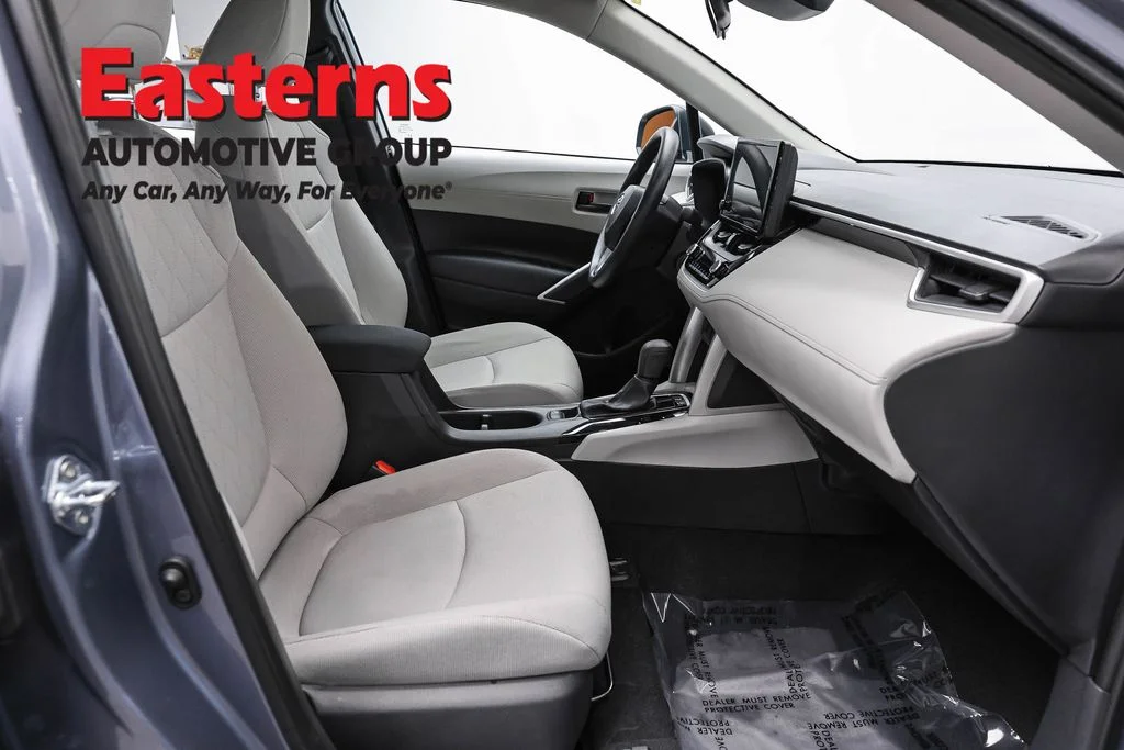 Used 2025 Gray Toyota L image 23