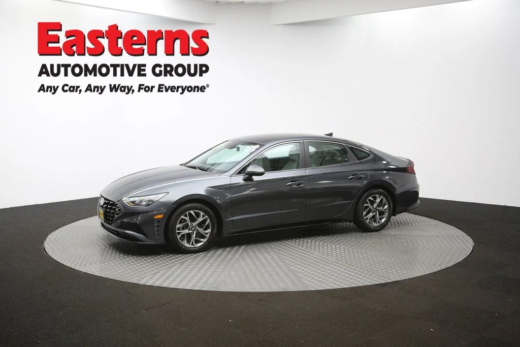 Used 2023 Gray Hyundai SEL image 55