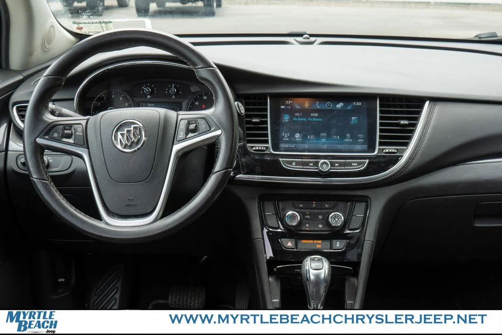 Used 2021 Summit White Buick Preferred image 14
