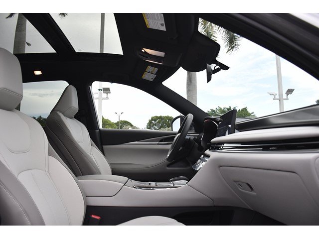 New 2027 GRAPHITE SHADOW INFINITI Luxe AWD image 30