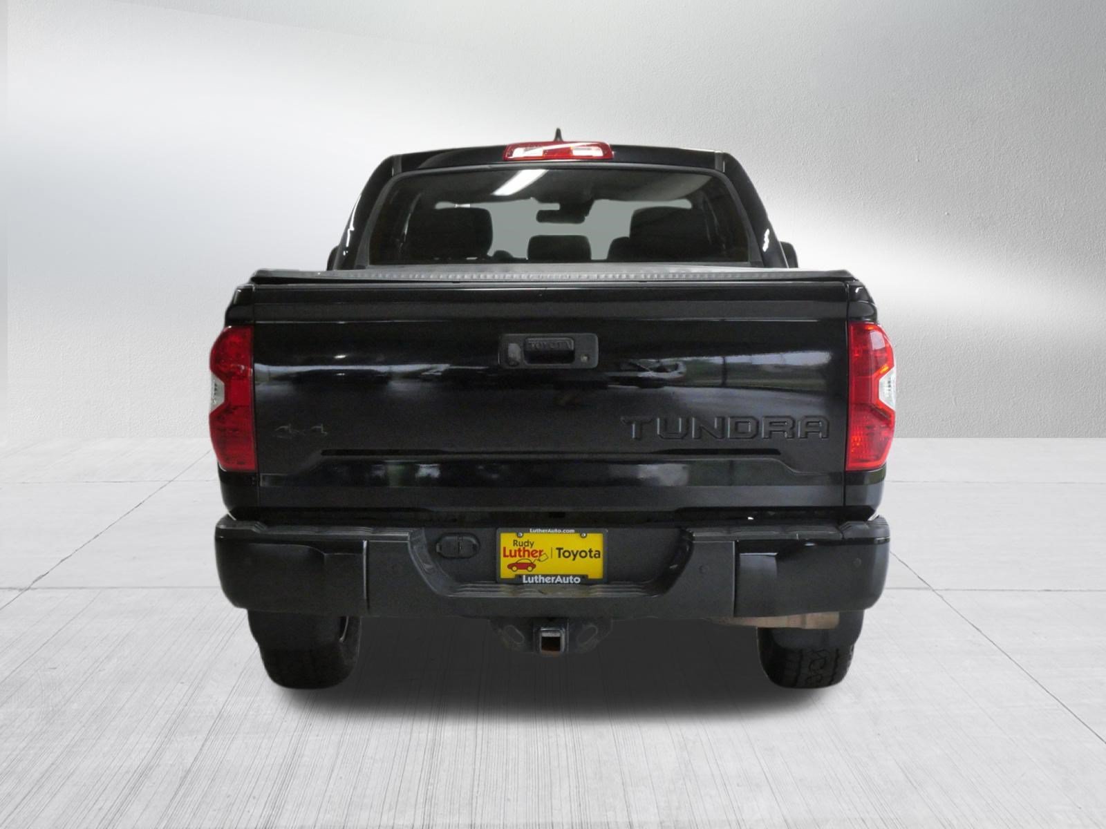 Certified Used 2020 Midnight Black Metallic Toyota SR5 image 6
