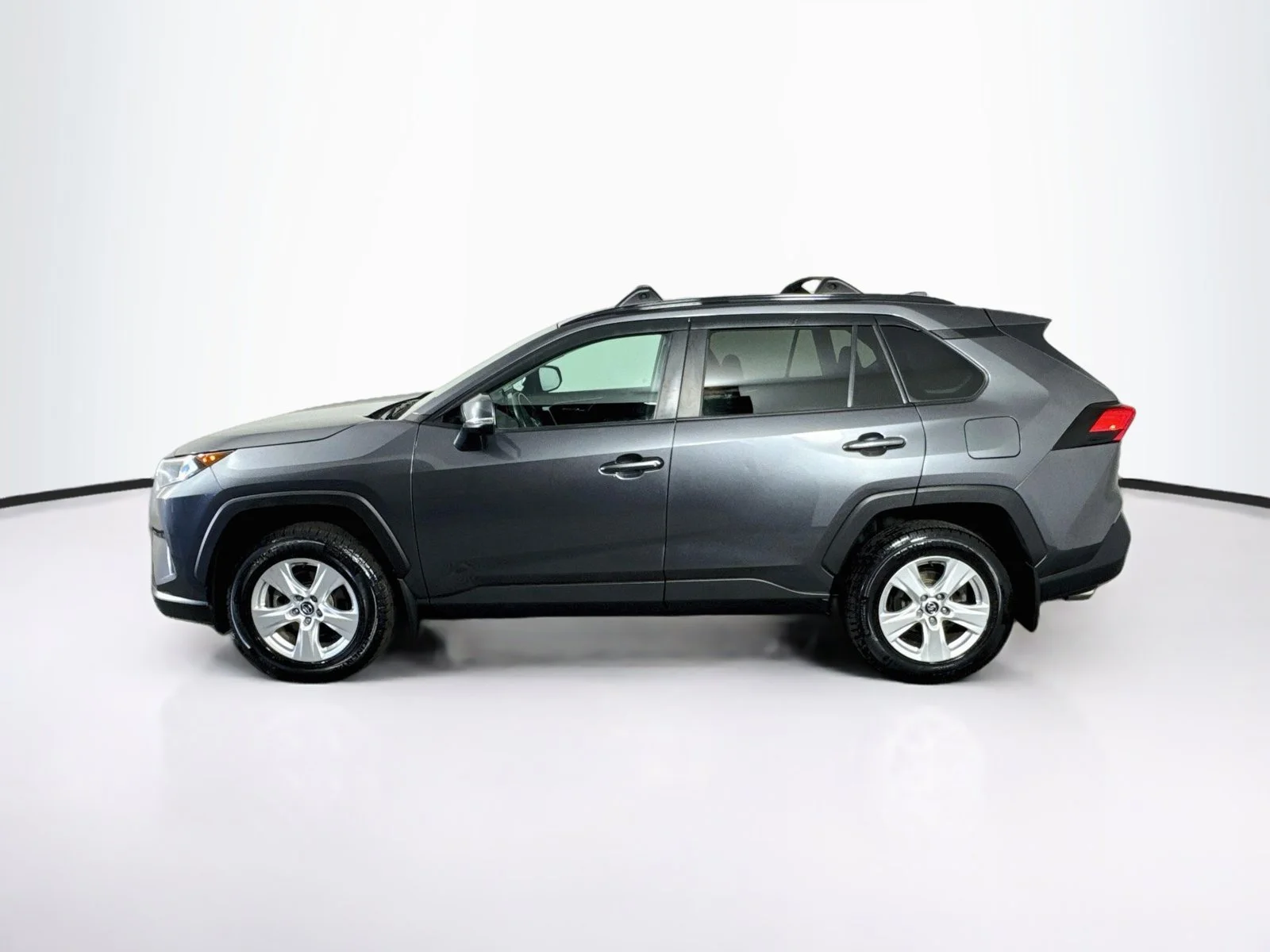Used 2021 Gray Toyota XLE image 4