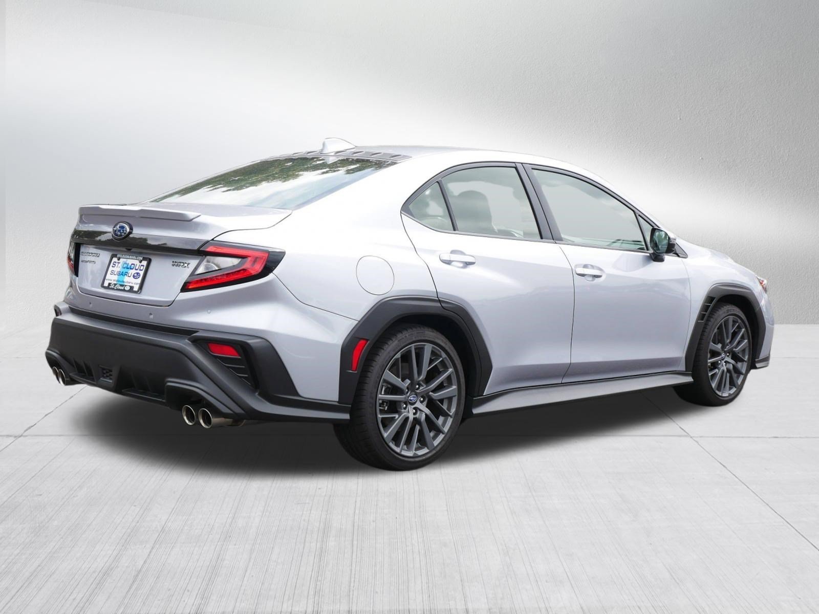 Used 2022 Ice Silver Metallic Subaru GT image 7
