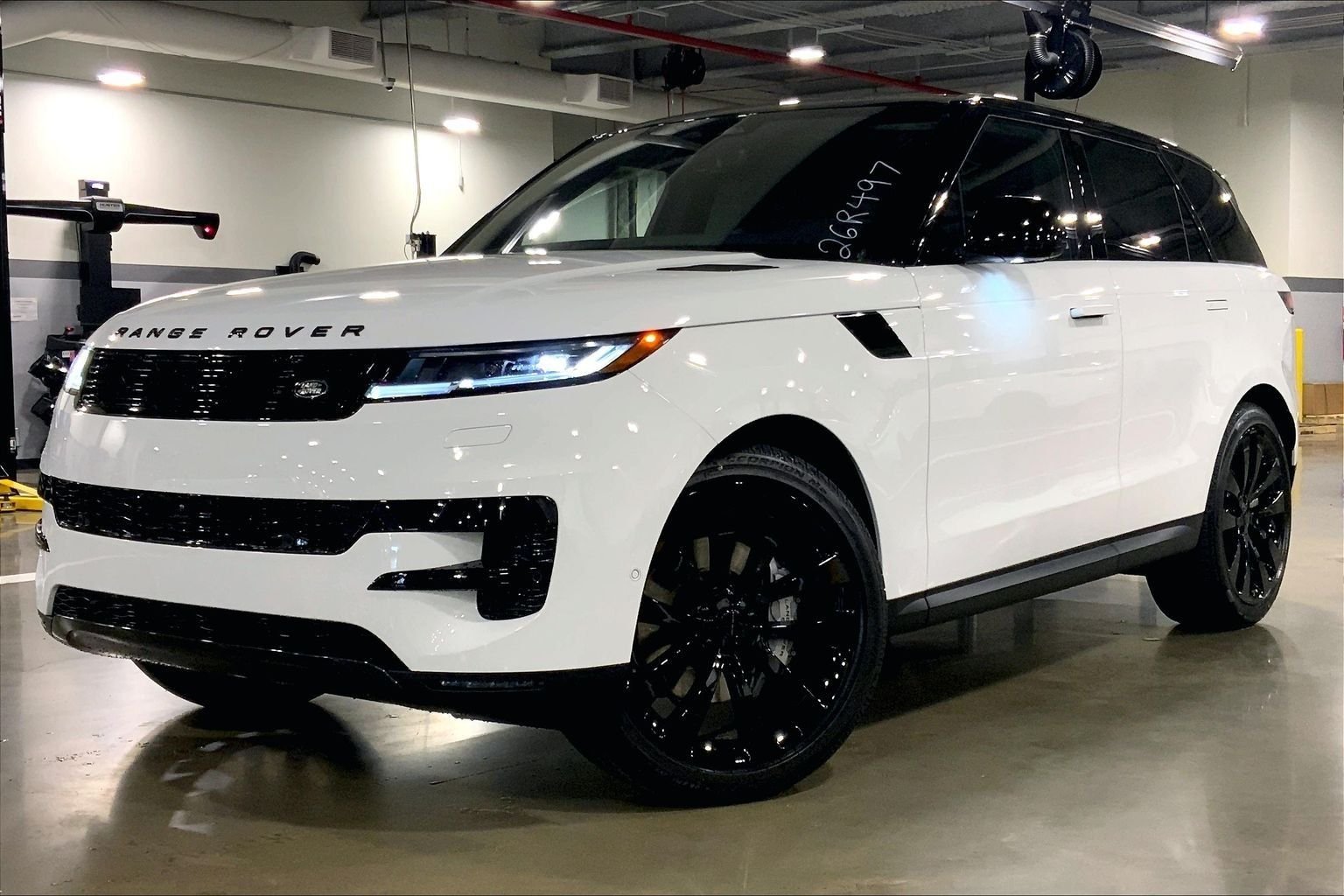2026 Land Rover Range Rover Sport P360 SE MHEV's photo