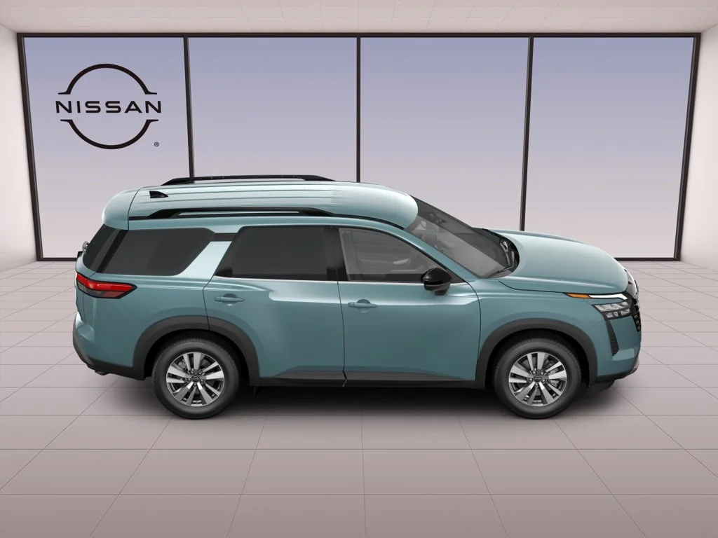 New 2026 Baltic Teal Pearl Nissan SL image 4