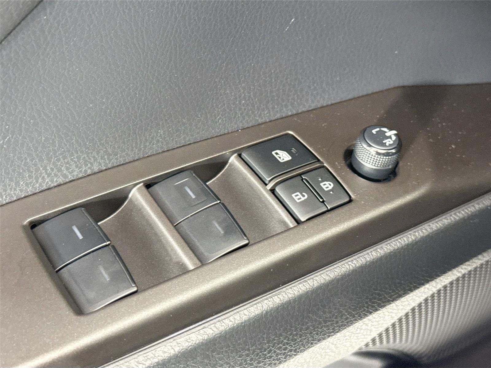 Used 2024 Ice Cap Toyota SE image 24