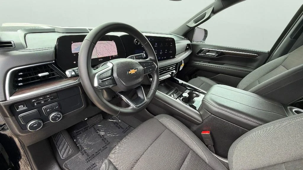 Used 2025 Black Chevrolet LS image 18