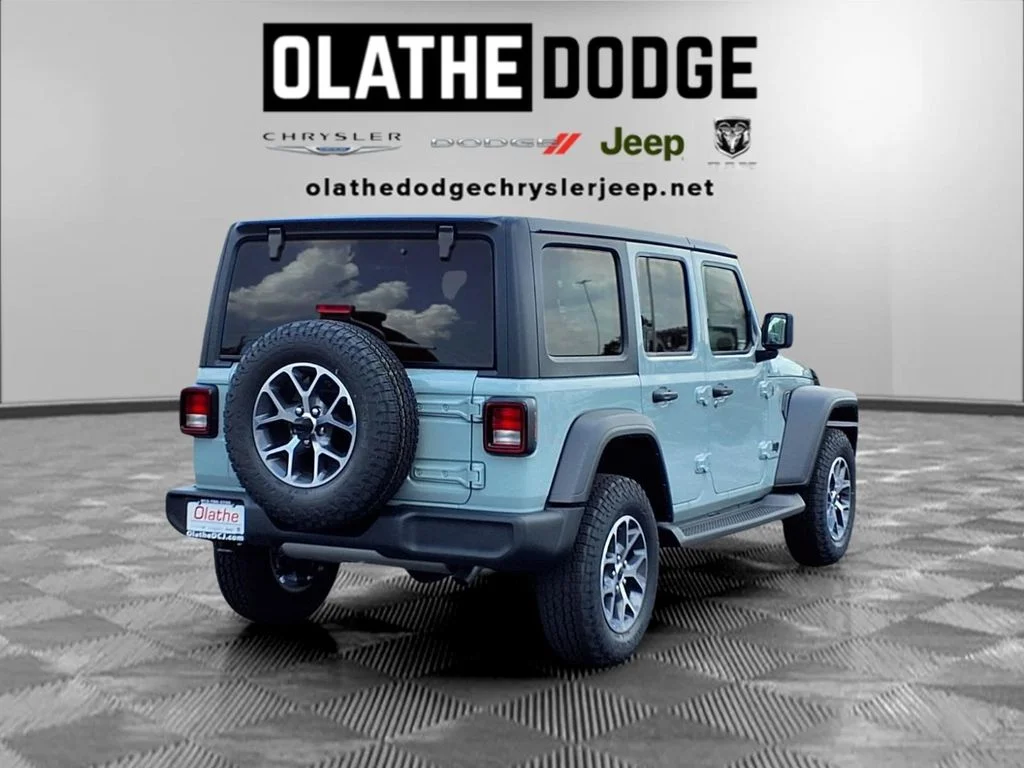New 2026 Earl Clear-Coat Exterior Paint Jeep Sport S image 28