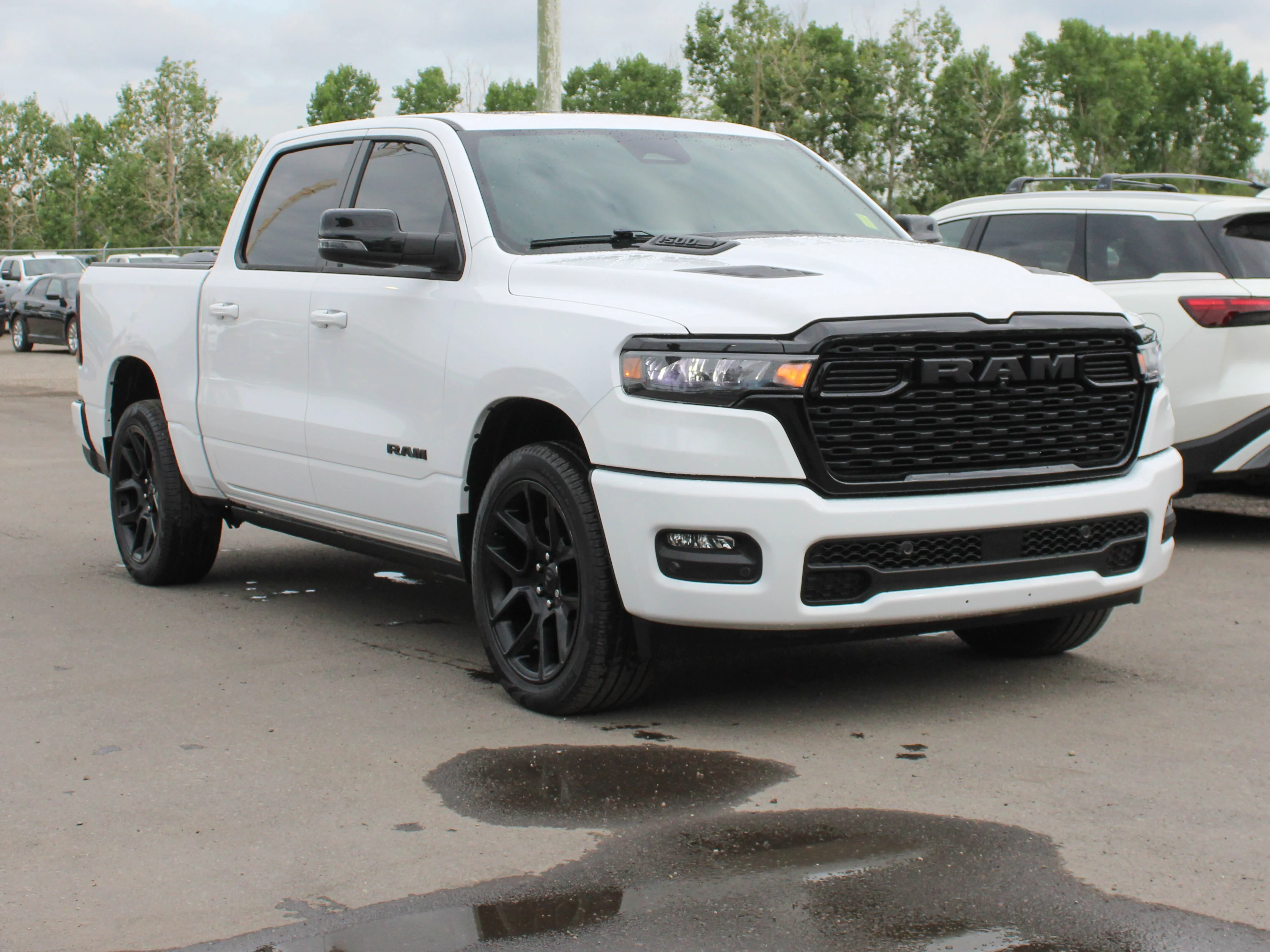 Used 2025 White RAM Sport* | Heated/Ventilated Front Seats | Heated Rear Seats | Panoramic Sunroof | image 8