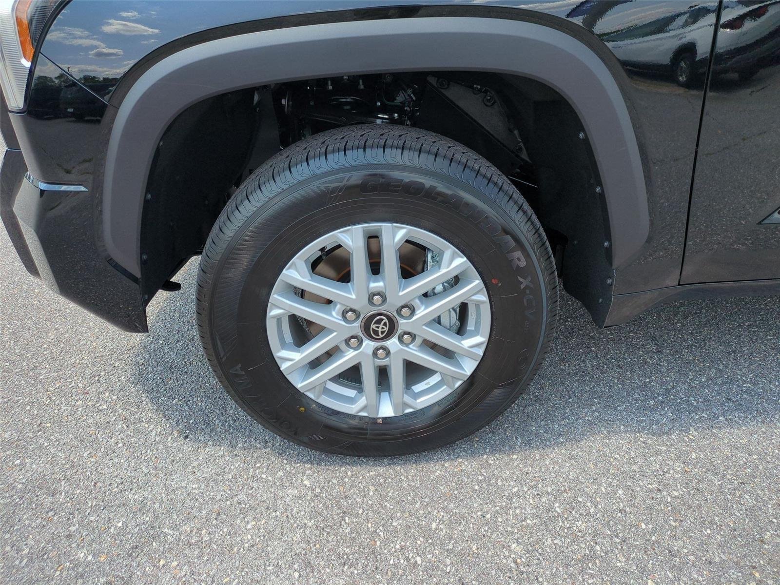New 2026 Midnight Black Metallic Toyota SR5 image 10