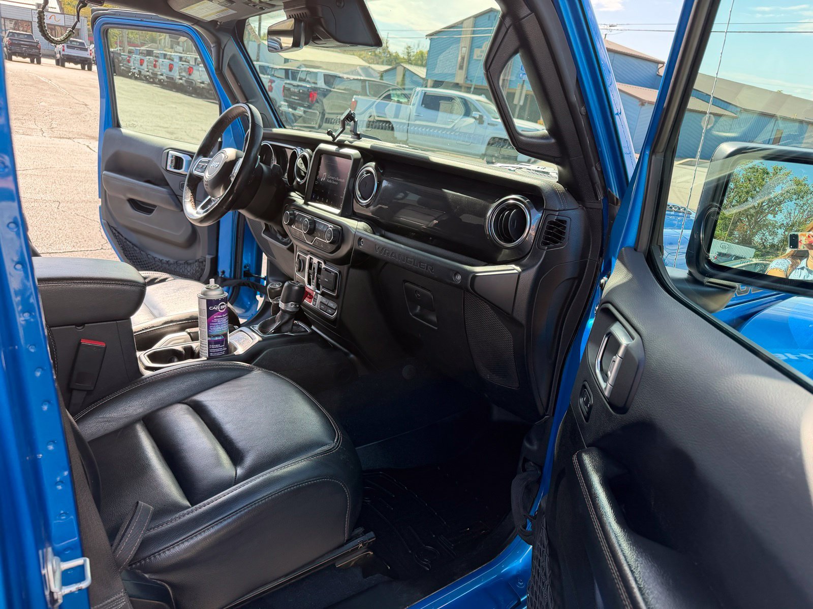 Used 2022 Blue Jeep Unlimited Rubicon 392 image 27