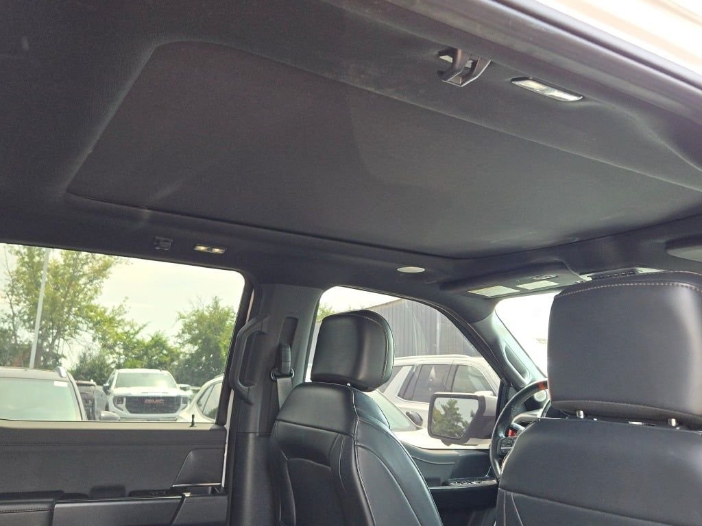 Used 2022 White Ford Raptor image 11