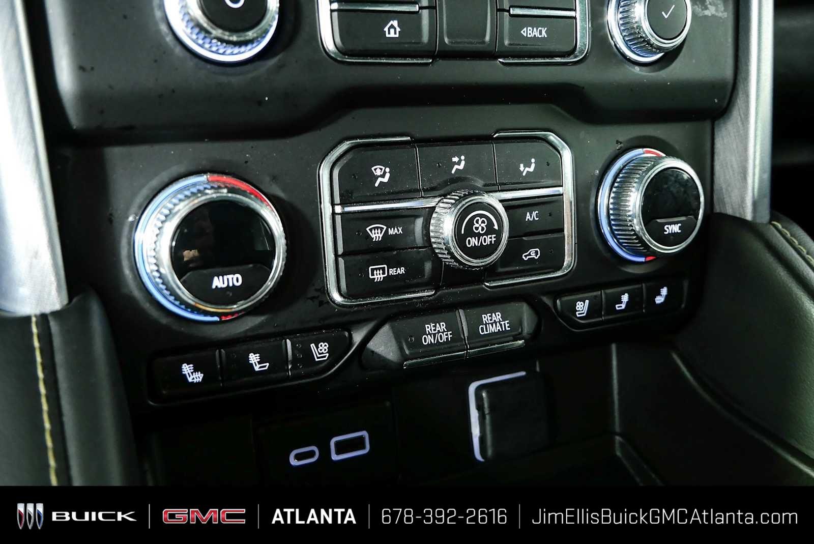 2023 GMC Yukon XL SLT - Photo 34