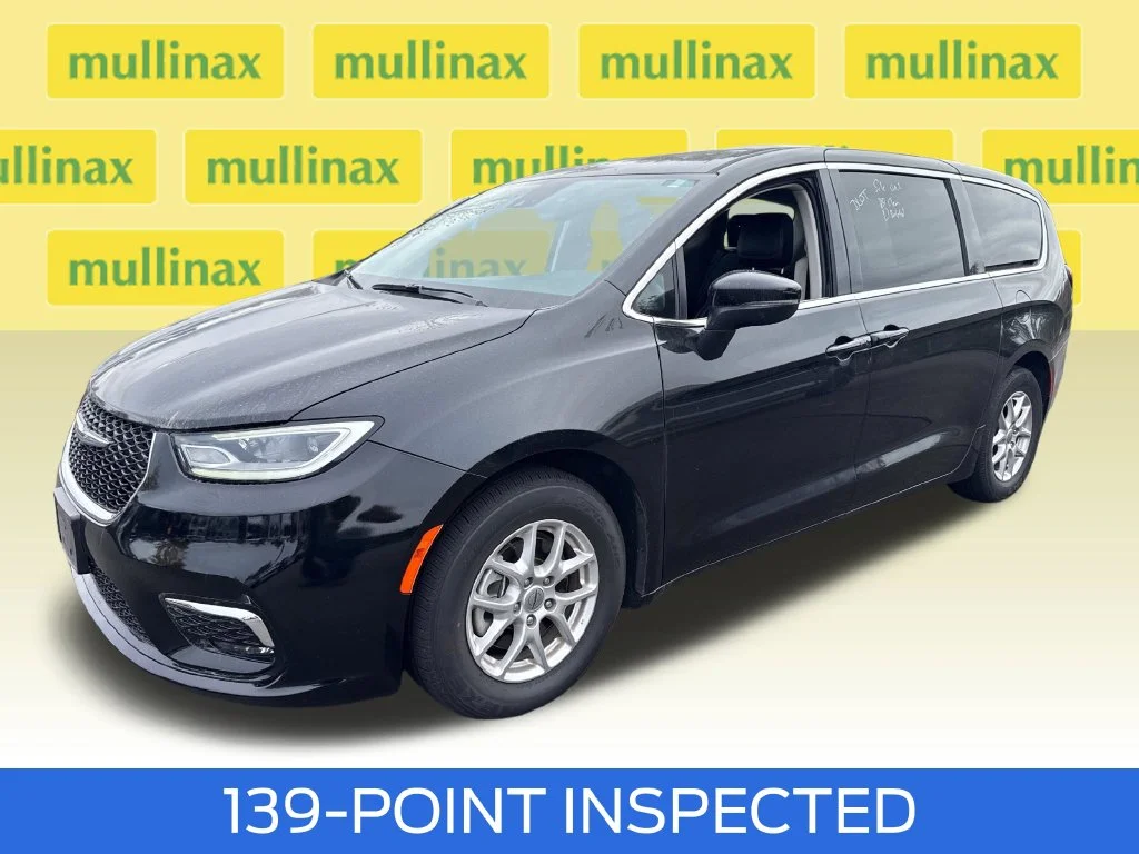 Certified Used 2023 Black Chrysler Touring L image 15