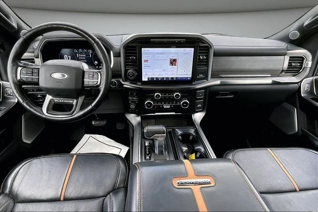 Used 2023 Silver Metallic Ford Platinum image 8
