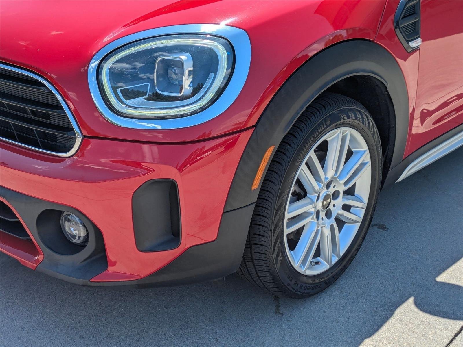 Used 2022 Chili Red MINI Cooper image 9