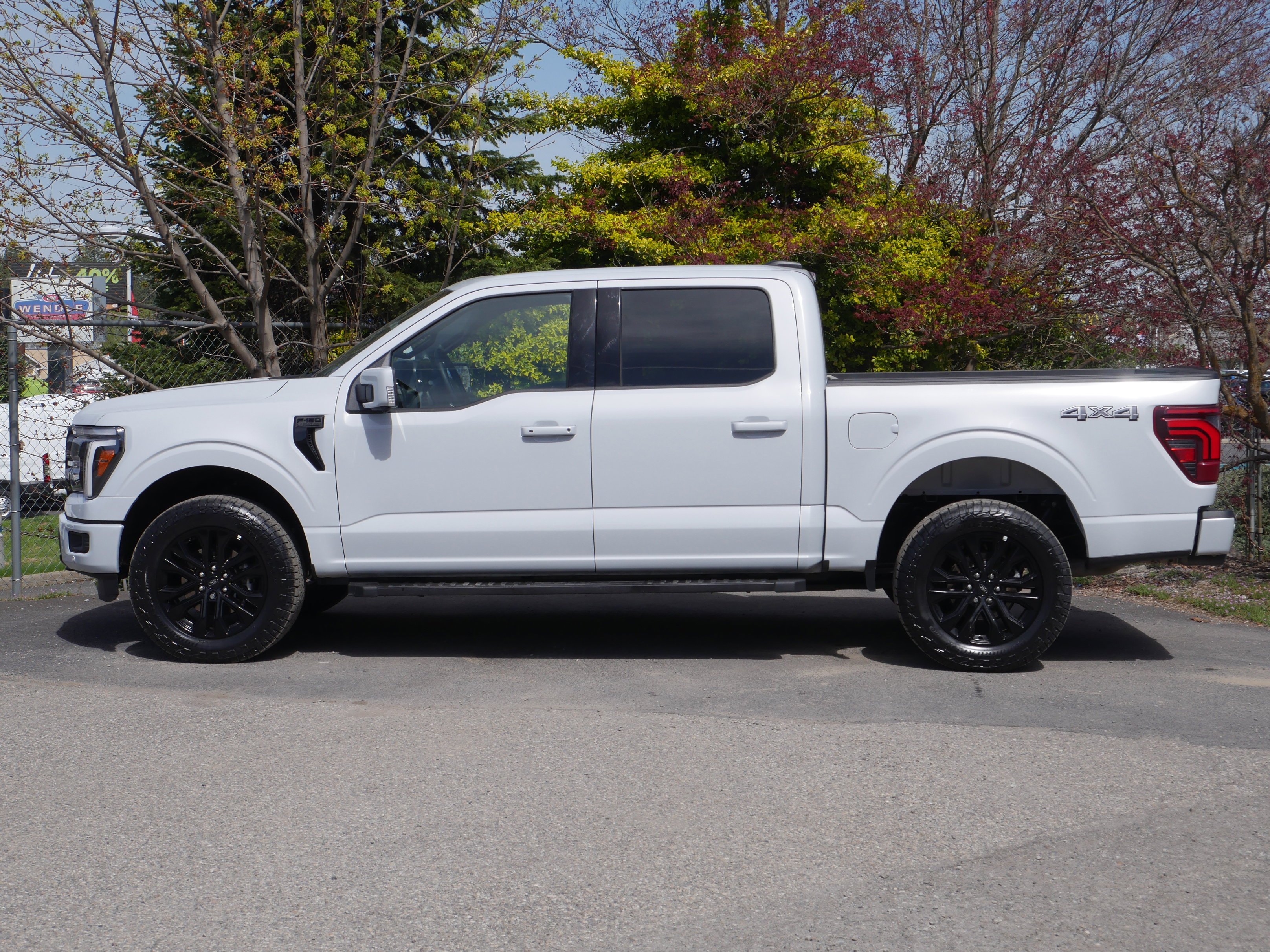 2025 Ford F-150 Lariat - Photo 19