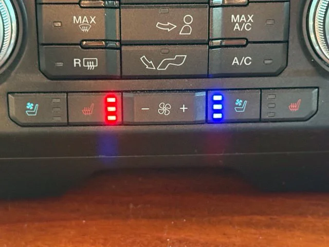 Used 2019 Black Ford King Ranch image 25