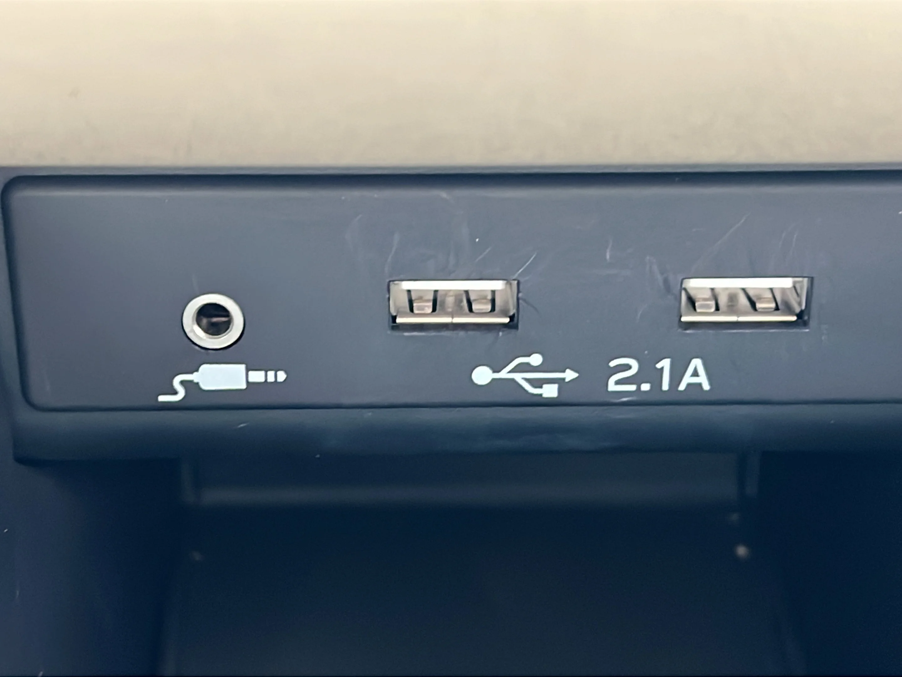 Used 2020 Tungsten Metallic Subaru Premium image 27
