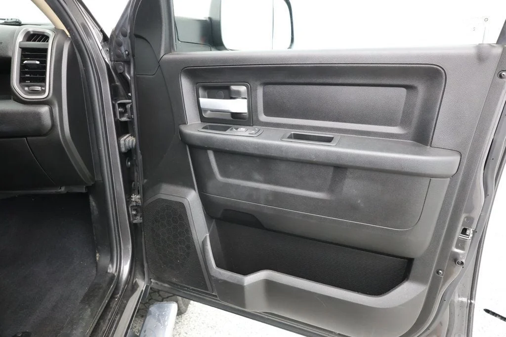 Used 2019 Granite Crystal Metallic Clearcoat Ram Tradesman 4x4 Crew Cab 8