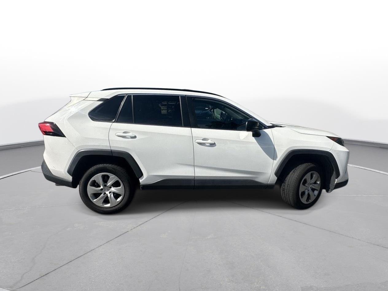 Used 2019 Super White Toyota LE image 5
