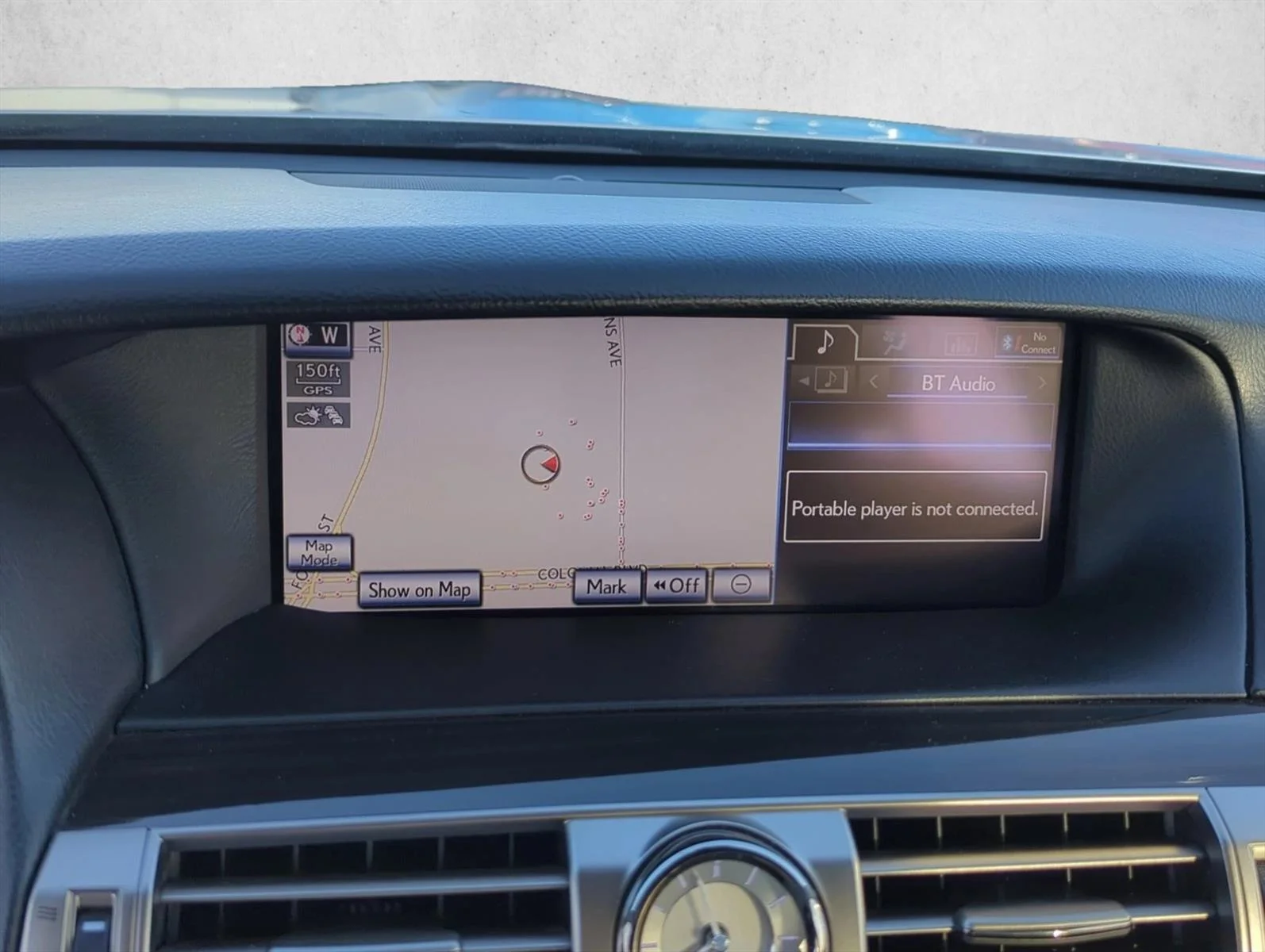 Used 2014 Liquid Platinum Lexus  image 20
