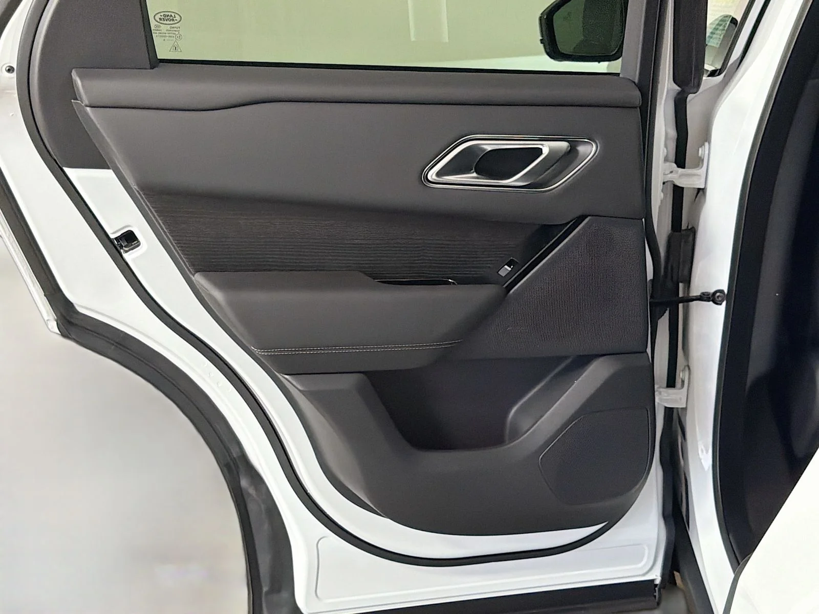 New 2026 Fuji White Land Rover Belgravia Edition image 26