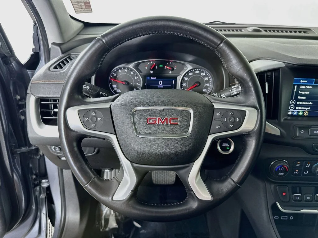 Used 2019 Steel Metallic GMC SLE image 12
