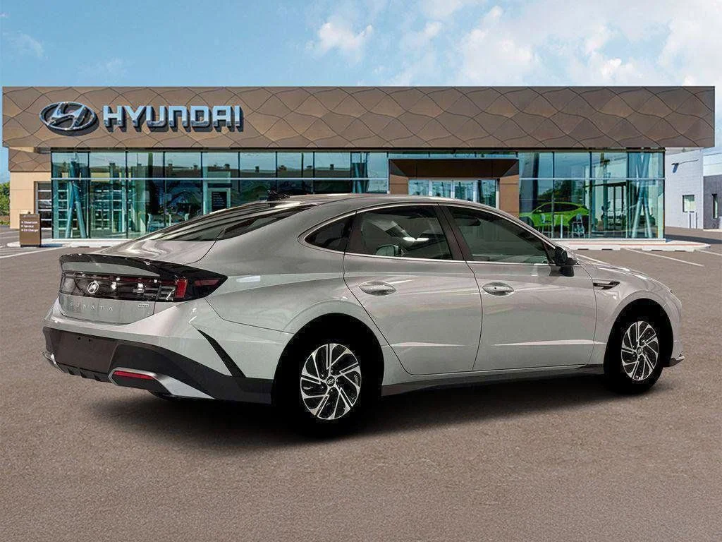 New 2026 Silver Hyundai Blue image 8