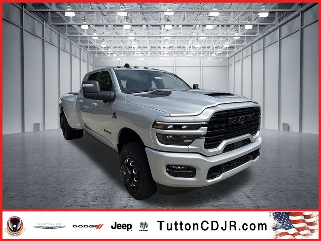 2026 RAM 3500 Laramie DRW / DUALLY
