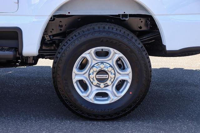 New 2026 Oxford White Ford F-250® XLT image 36