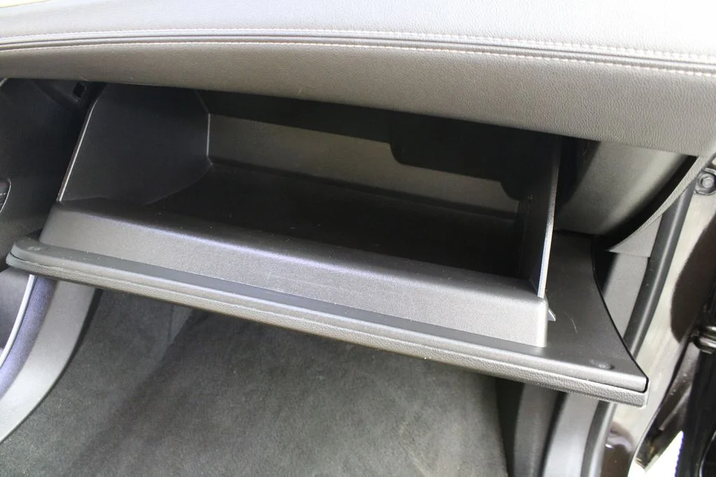 Used 2019 Brown Buick Essence image 19