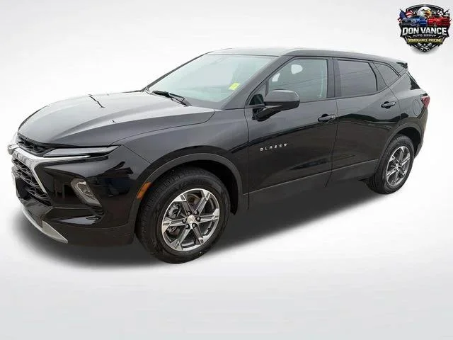 Used 2025 Black Chevrolet LT image 2