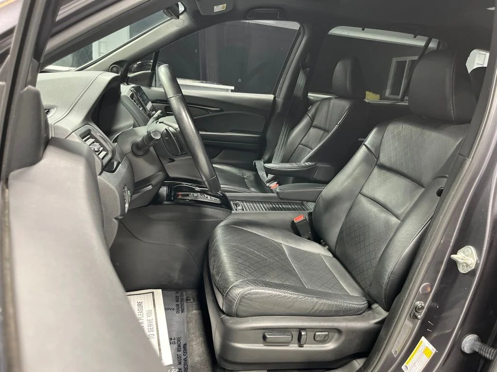 Certified Used 2019 Modern Steel Metallic Honda Touring image 12