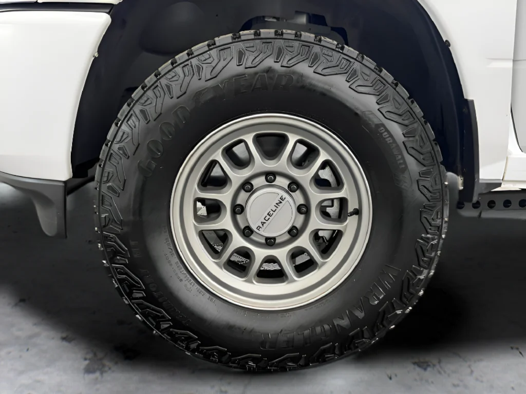 Used 2025 White Ram Laramie image 25